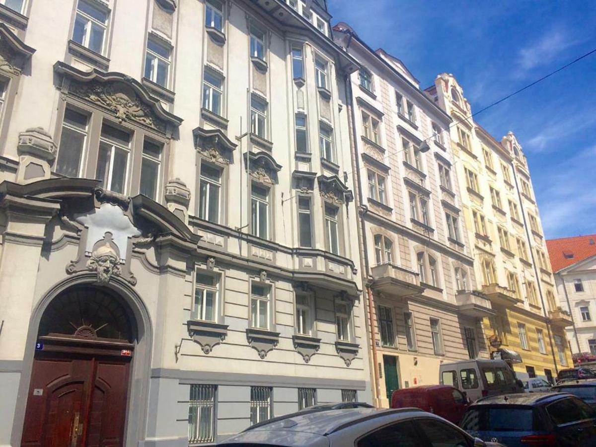 The Dancing House Residence, Two Bedroom Apartment With Balcony Near River! Prag Dış mekan fotoğraf